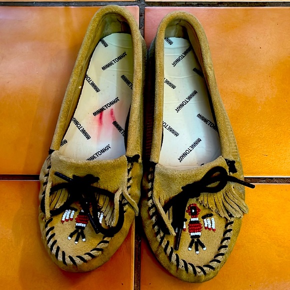 Minnetonka Shoes - Minnetonka suede moccasins w thunderbird beading.